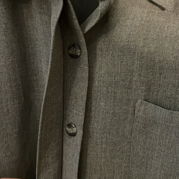 2/$30 NY & Co New York and Company Grey Blouse Size Large - Picture 11 of 14